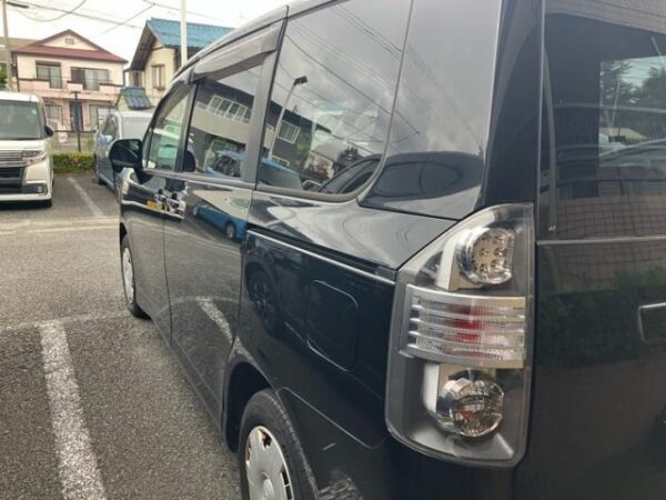 Ref:AUX-20140910 TOYOTA VOXY 2008 - Image 5