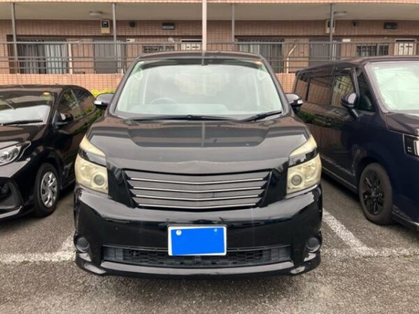 Ref:AUX-20140910 TOYOTA VOXY 2008