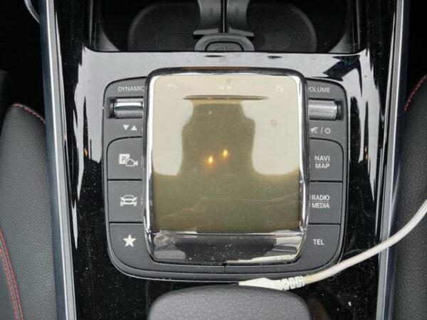 Ref:AUX-20141043 MERCEDES BENZ GLB 2020 - Image 17