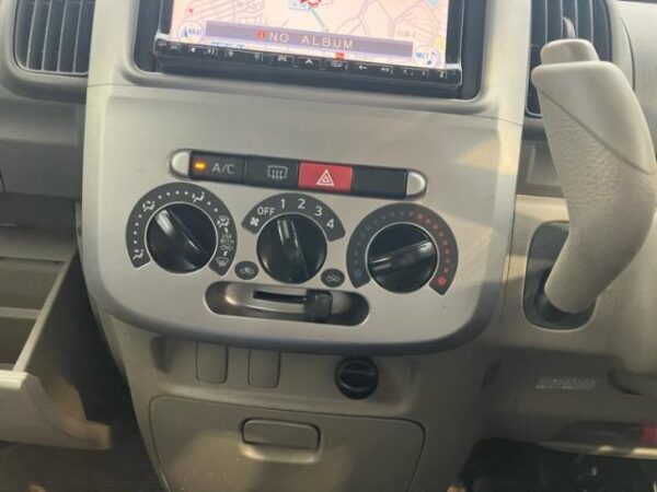 Ref:AUX-20141168 DAIHATSU TANTO 2011 - Image 12