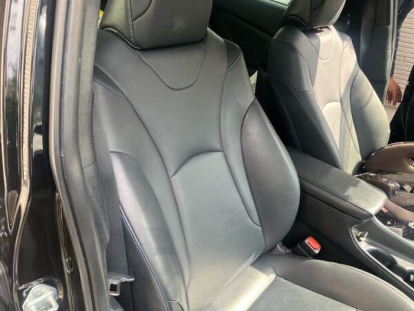Ref:AUX-20141223 TOYOTA PRIUS 2020 - Image 11