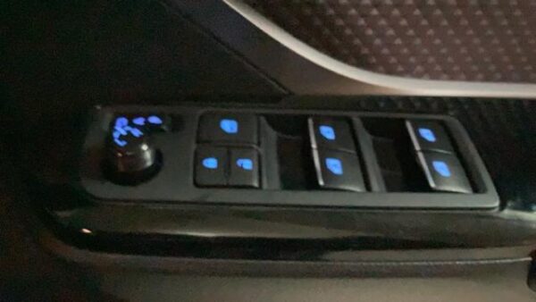 Ref:AUX-20141287 TOYOTA C-HR 2018 - Image 20