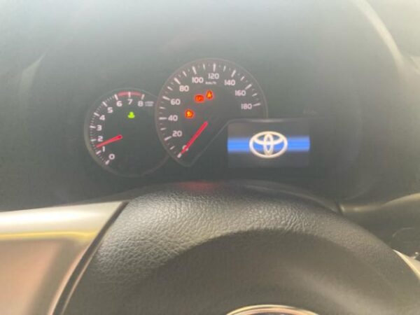 Ref:AUX-20141359 TOYOTA VITZ 2014 - Image 17