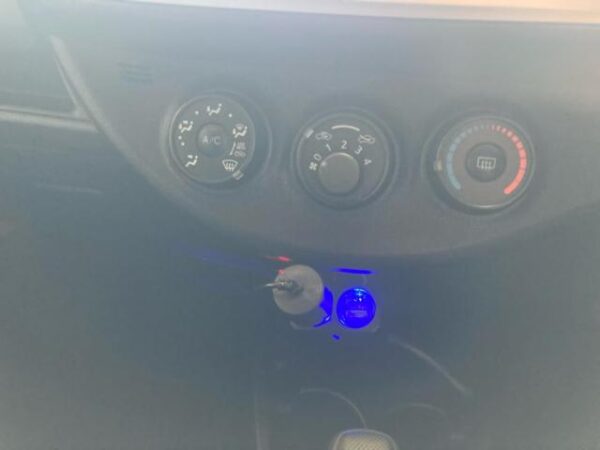 Ref:AUX-20141359 TOYOTA VITZ 2014 - Image 19