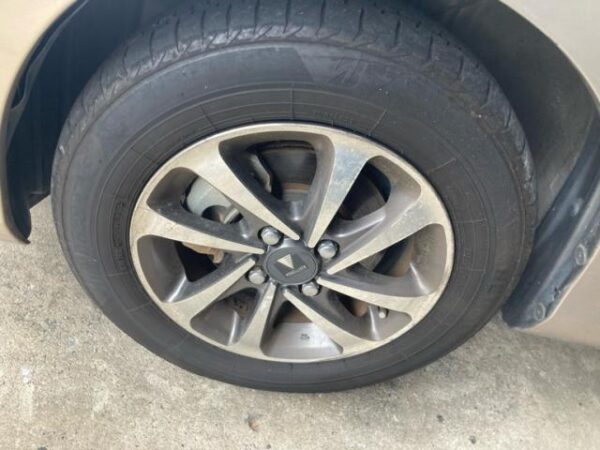 Ref:AUX-20141359 TOYOTA VITZ 2014 - Image 6