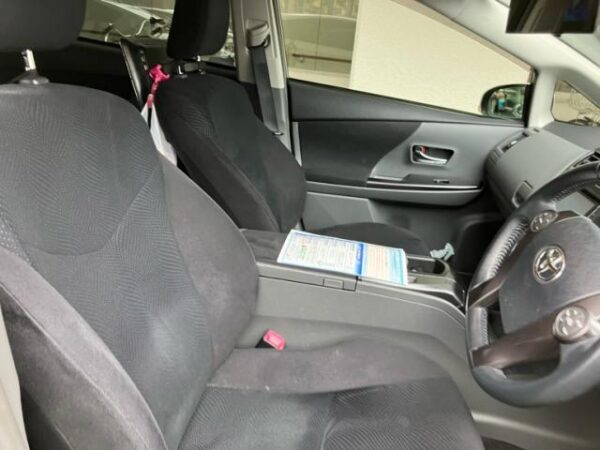 Ref:AUX-20141463 TOYOTA PRIUS ALPHA 2014 - Image 11