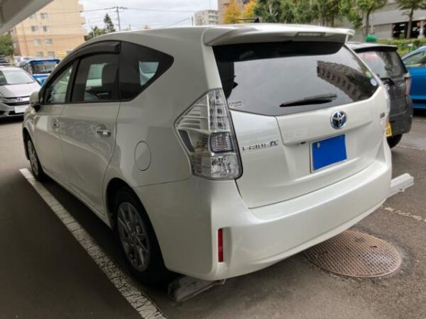 Ref:AUX-20141463 TOYOTA PRIUS ALPHA 2014 - Image 14
