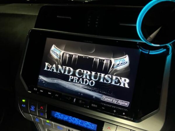 Ref:AUX-20141515 TOYOTA LAND CRUISER PRADO 2018 - Image 17