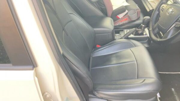 Ref:AUX-20141626 TOYOTA LAND CRUISER PRADO 2020 - Image 16