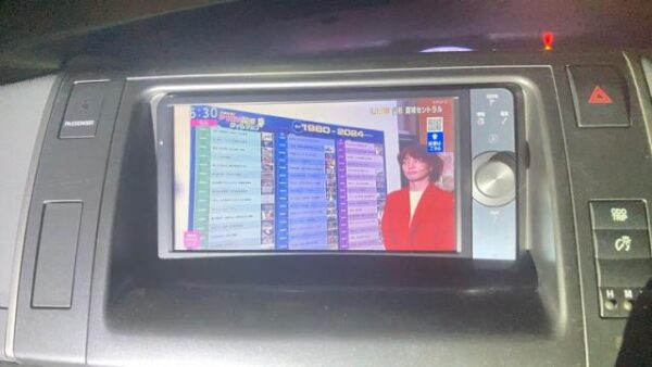 Ref:AUX-20141981 TOYOTA ESTIMA 2012 - Image 18