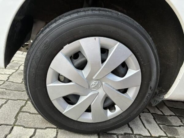 Ref:AUX-20142276 TOYOTA VITZ 2014 - Image 17