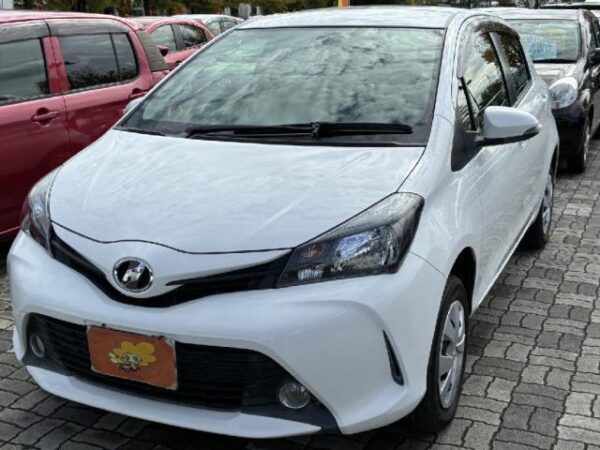 Ref:AUX-20142276 TOYOTA VITZ 2014