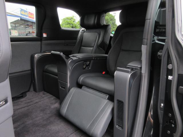 Ref:AUX-20142475 LEXUS LM 2024 10 Ref:AUX-20142475 LEXUS LM 2024 - Image 10