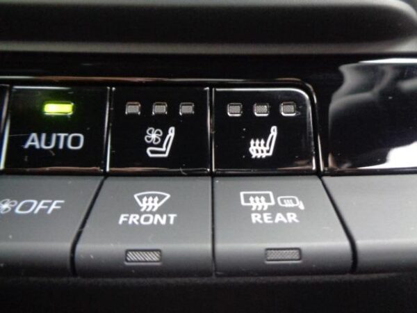 Ref:AUX-20142568 TOYOTA CROWN CROSSOVER 2023 - Image 19
