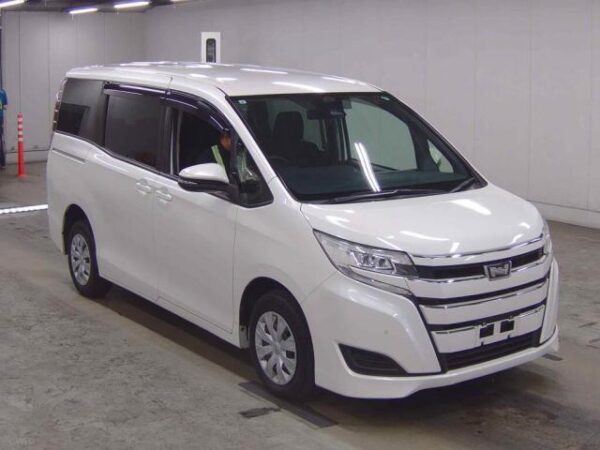 Ref:AUX-20143764 TOYOTA NOAH 2020