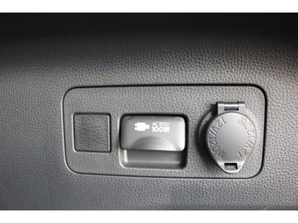 Ref:AUX-20146117 TOYOTA RAV4 2023 - Image 12