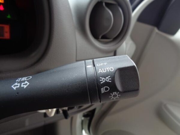 Ref:AUX-20146287 NISSAN MARCH 2013 - Image 11