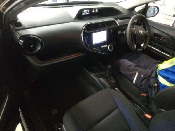 Ref:AUX-20153116 TOYOTA AQUA 2019 - Image 3