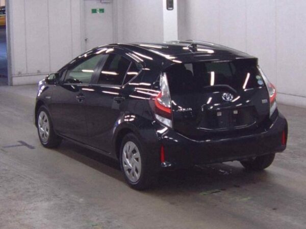 Ref:AUX-20153116 TOYOTA AQUA 2019 - Image 6