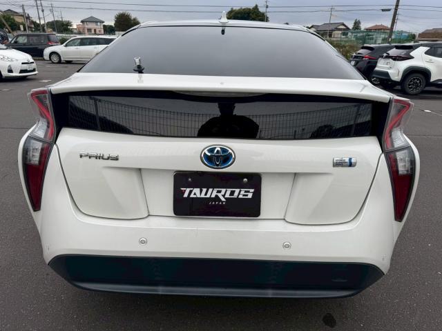 Ref:AUX-20163687 TOYOTA PRIUS 2017 2 Ref:AUX-20163687 TOYOTA PRIUS 2017 - Image 2