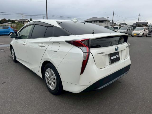Ref:AUX-20163687 TOYOTA PRIUS 2017 15 Ref:AUX-20163687 TOYOTA PRIUS 2017 - Image 15