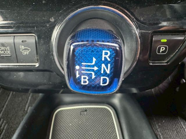 Ref:AUX-20163687 TOYOTA PRIUS 2017 16 Ref:AUX-20163687 TOYOTA PRIUS 2017 - Image 16