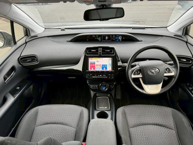 Ref:AUX-20163687 TOYOTA PRIUS 2017 3 Ref:AUX-20163687 TOYOTA PRIUS 2017 - Image 3