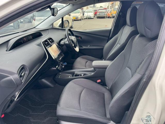 Ref:AUX-20163687 TOYOTA PRIUS 2017 6 Ref:AUX-20163687 TOYOTA PRIUS 2017 - Image 6