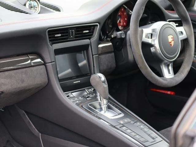 Ref:AUX-20171145 PORSCHE 911 2015 - Image 16