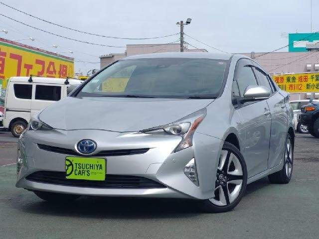 Ref:AUX-20180898 TOYOTA PRIUS 2018