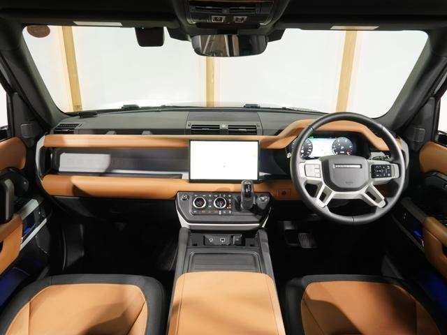 Ref:AUX-20190151 LAND ROVER DEFENDER 2023 - Image 2