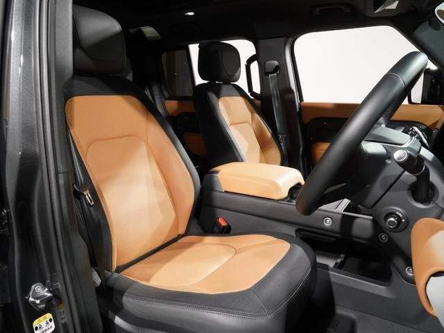 Ref:AUX-20190151 LAND ROVER DEFENDER 2023 - Image 17