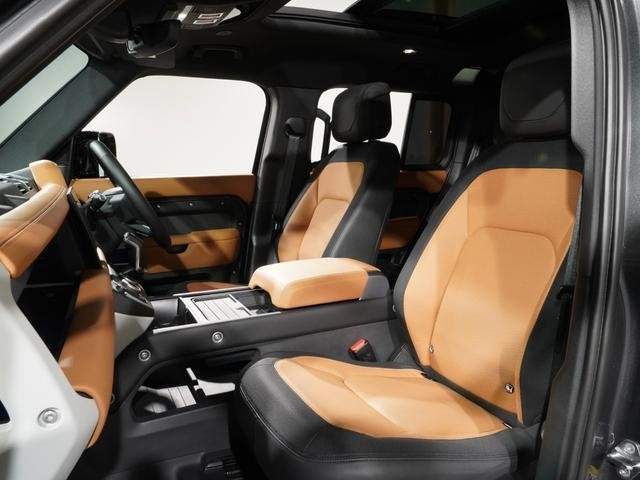 Ref:AUX-20190151 LAND ROVER DEFENDER 2023 - Image 19