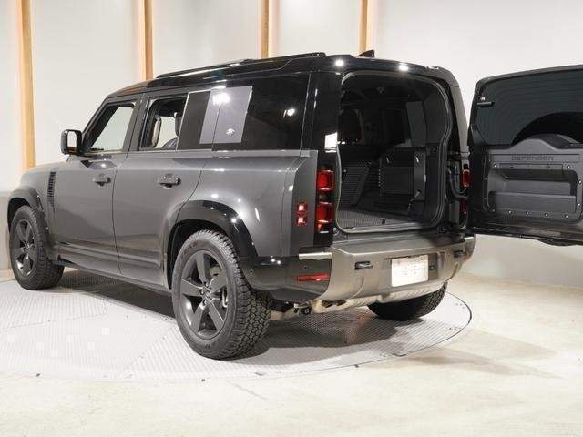 Ref:AUX-20190151 LAND ROVER DEFENDER 2023 - Image 10