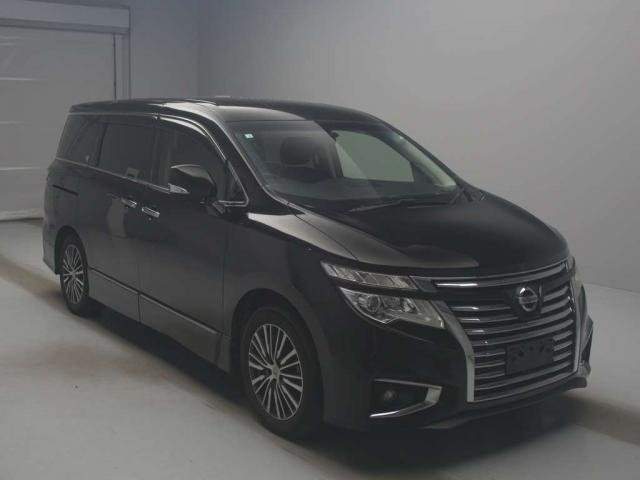 Ref:AUX-20214677 NISSAN ELGRAND 2014