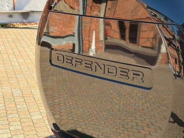 Ref:AUX-20214697 LAND ROVER DEFENDER 2024 - Image 11