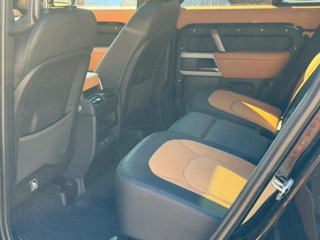 Ref:AUX-20214697 LAND ROVER DEFENDER 2024 - Image 15