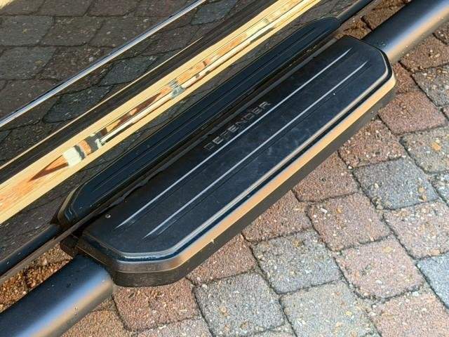 Ref:AUX-20214697 LAND ROVER DEFENDER 2024 - Image 4