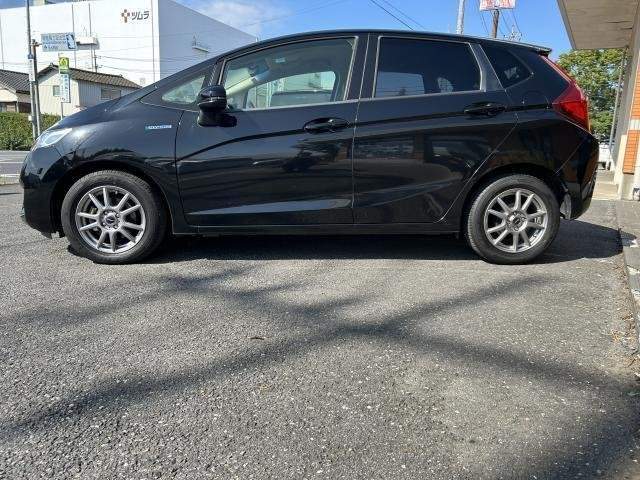Ref:AUX-20232108 HONDA FIT HYBRID 2016 - Image 11