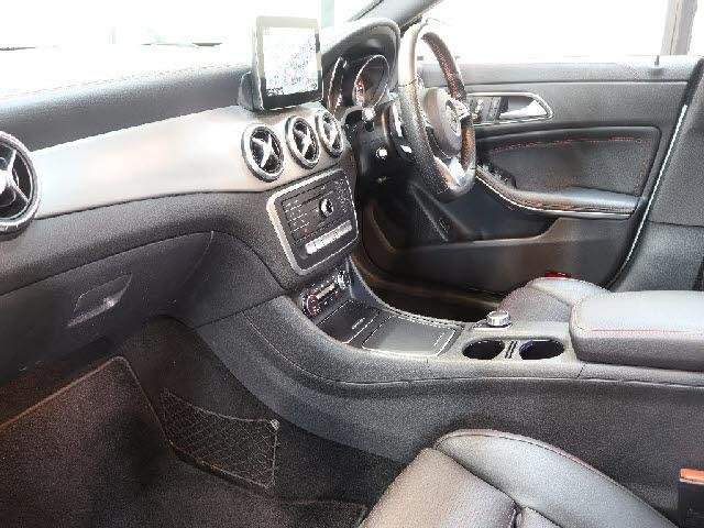 Ref:AUX-20235979 MERCEDES BENZ CLA-CLASS 2017 - Image 2