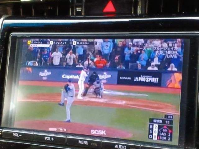 Ref:AUX-20249687 TOYOTA HARRIER 2017 - Image 13