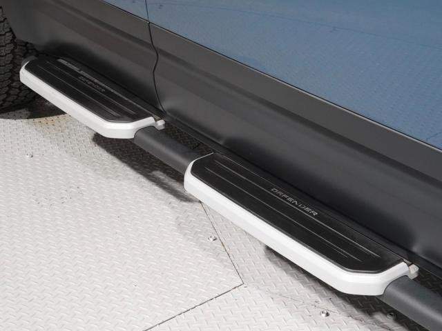 Ref:AUX-20258538 LAND ROVER DEFENDER 2023 - Image 4