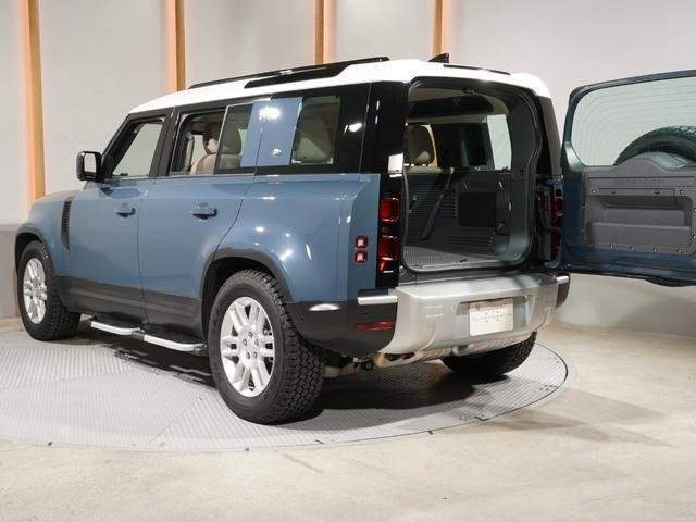 Ref:AUX-20258538 LAND ROVER DEFENDER 2023 - Image 9