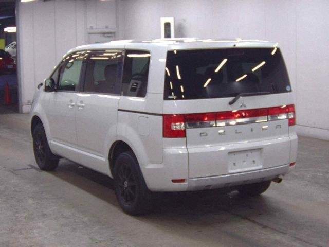 Ref:AUX-20263346 MITSUBISHI DELICA D:5 2017 - Image 2