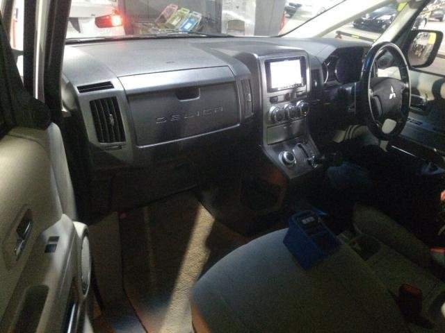 Ref:AUX-20263502 MITSUBISHI DELICA D:5 2012 - Image 3