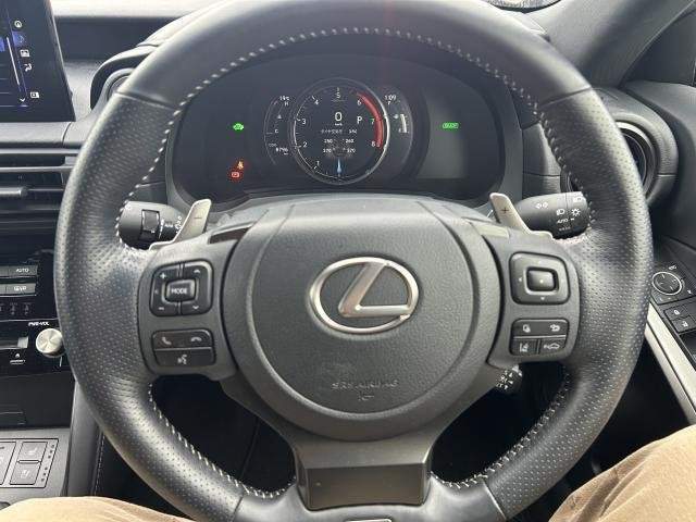 Ref:AUX-20280995 LEXUS IS 2023 - Image 11