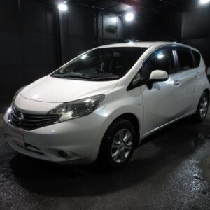 2013 Nissan Note pearl gasoline used car Japan export