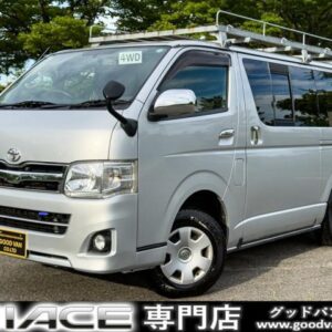 2014 Toyota Hiace Van silver diesel used car Japan export