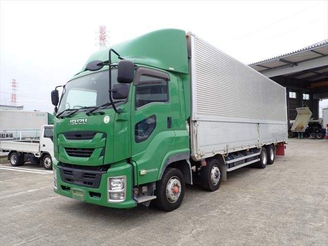 Ref:AUX-20317954 ISUZU GIGA 2017