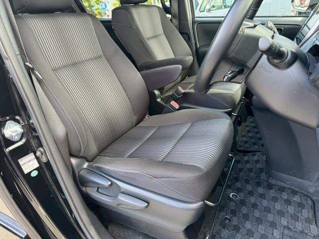 Ref:AUX-20329318 TOYOTA VOXY 2018 - Image 3